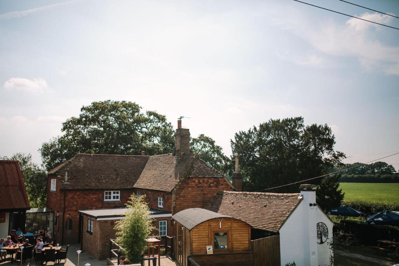 Hotel George And Dragon Horsham Esterno foto